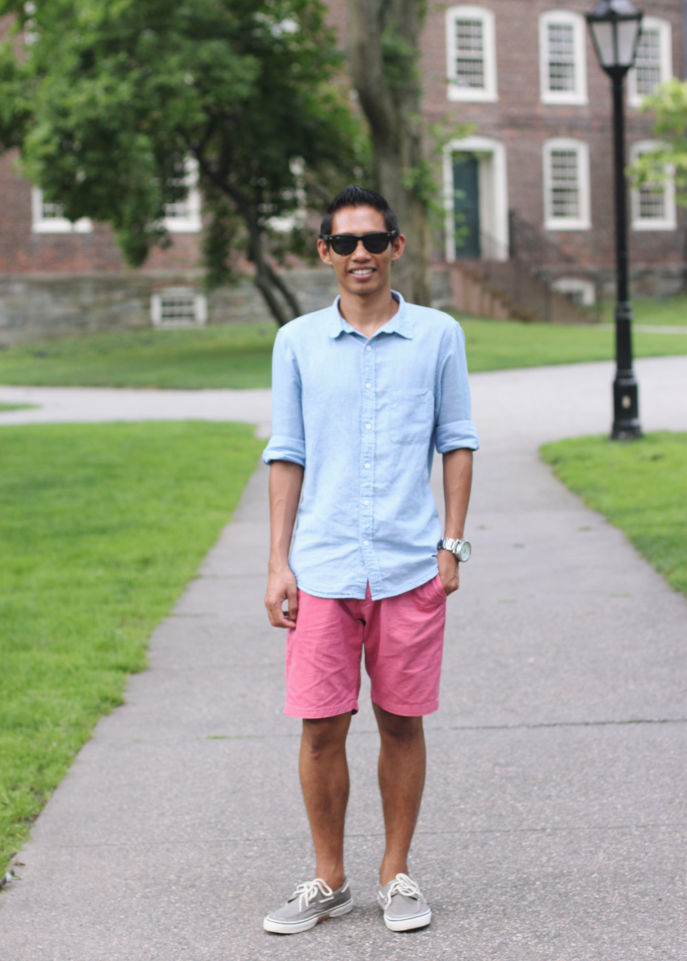 Skirt The Rules Blog; NYC fashion blogger; style blog; summer outfit photos; men's summer fashion; H&M chambray shirt; J.Crew pink chino shorts; Sperry Topsider gray boat shoes; Ray-Ban large tortoise Wayfarers Nixon Silver 51-50 Watch