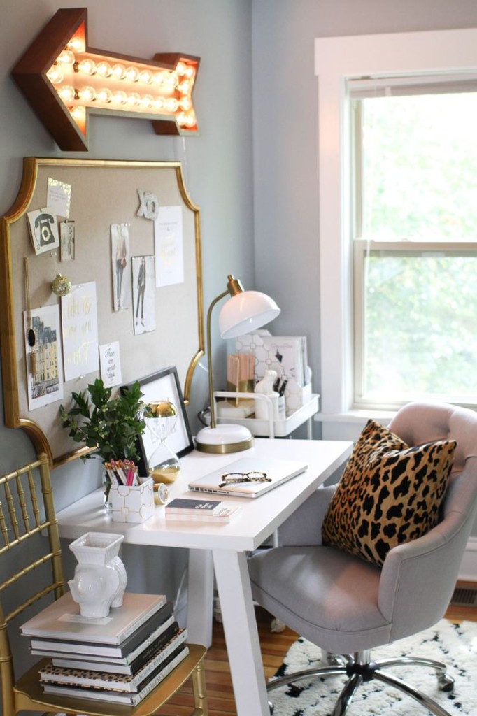 How to Style a White Office Desk