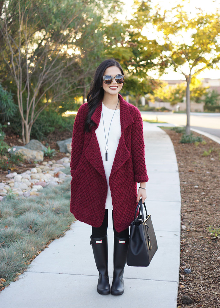 Skirt The Rules / Black & Burgundy Winter Outfit