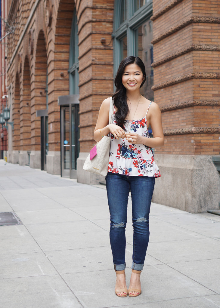 Skirt The Rules / Floral Peplum Top & Skinny Jeans