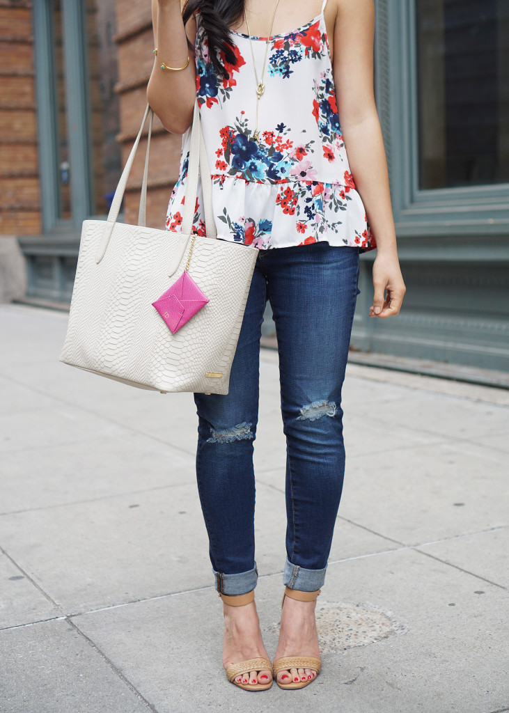 Skirt The Rules / Floral Peplum Top & Skinny Jeans