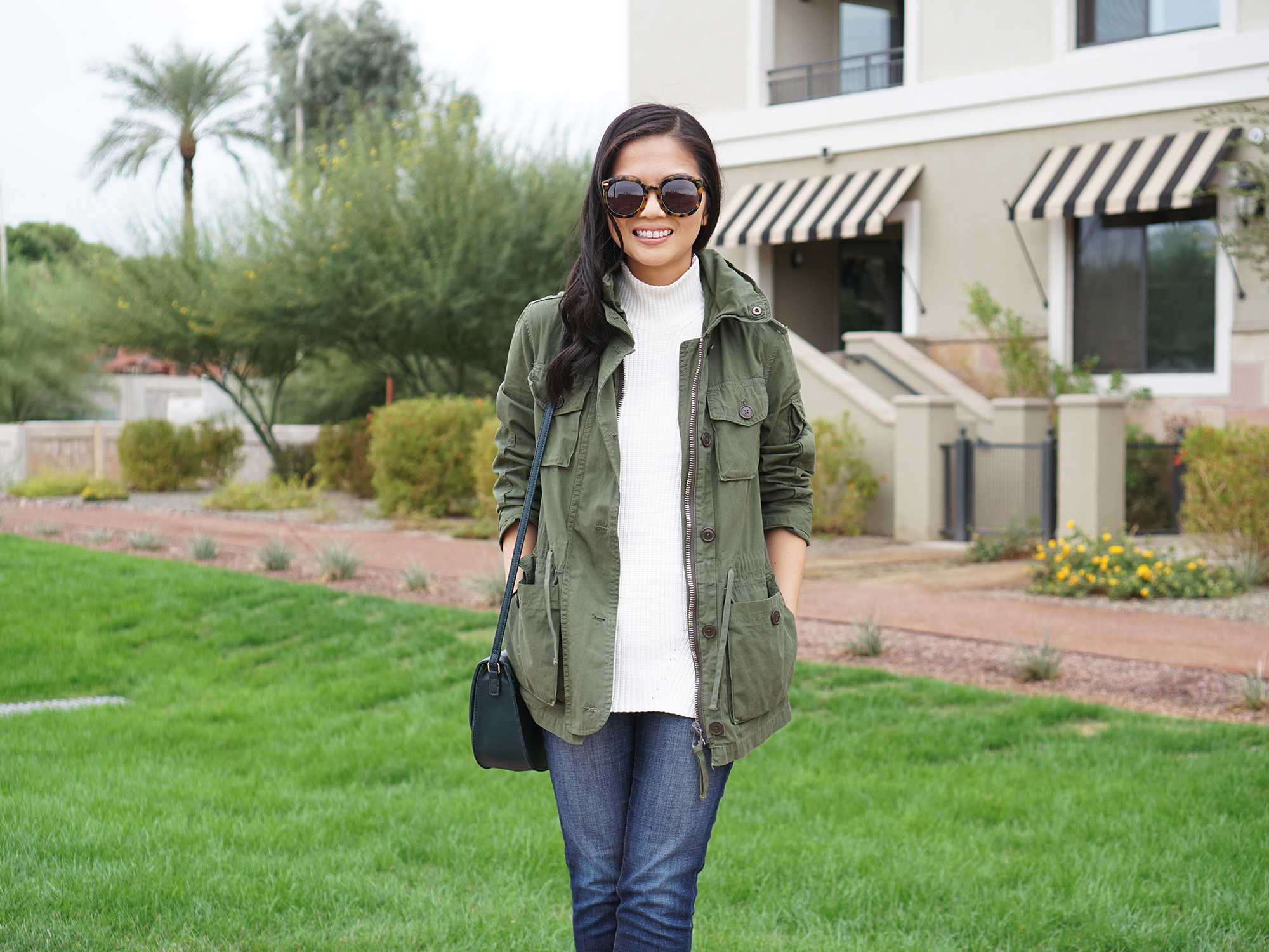 Casual Fall Style / Army Jacket & Skinny Jeans