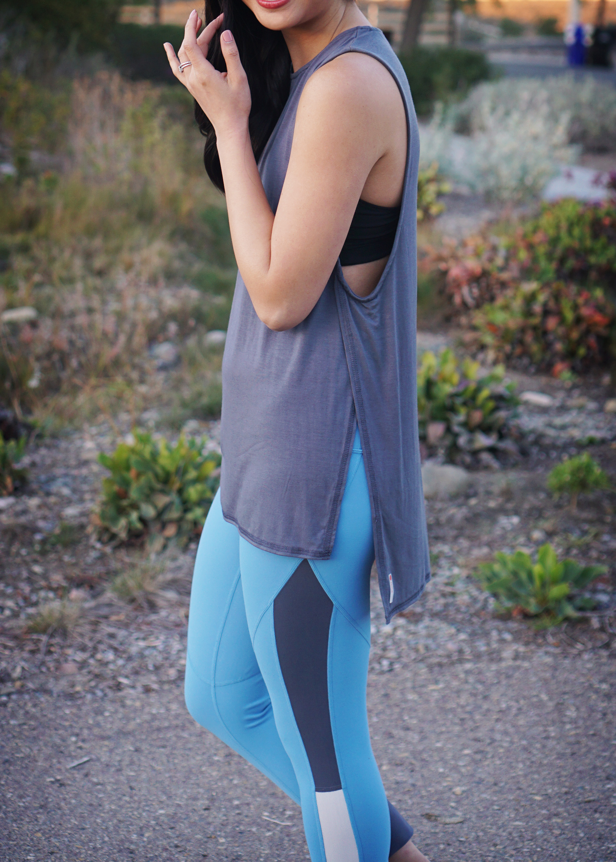 Cute Workout Clothes / Grey Cutout Muscle Tank