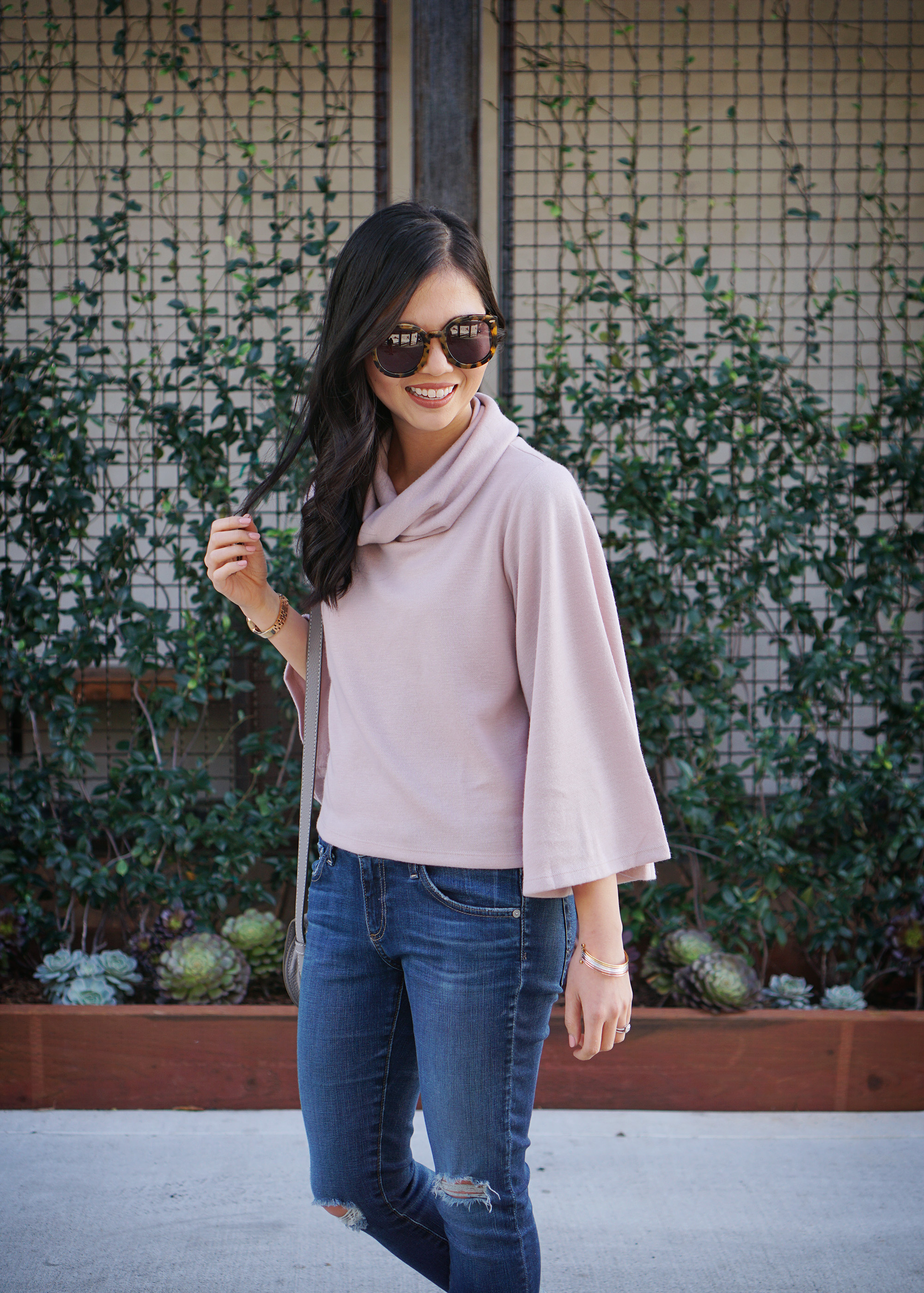 Skirt The Rules / Dusty Pink Bell Sleeve Sweater