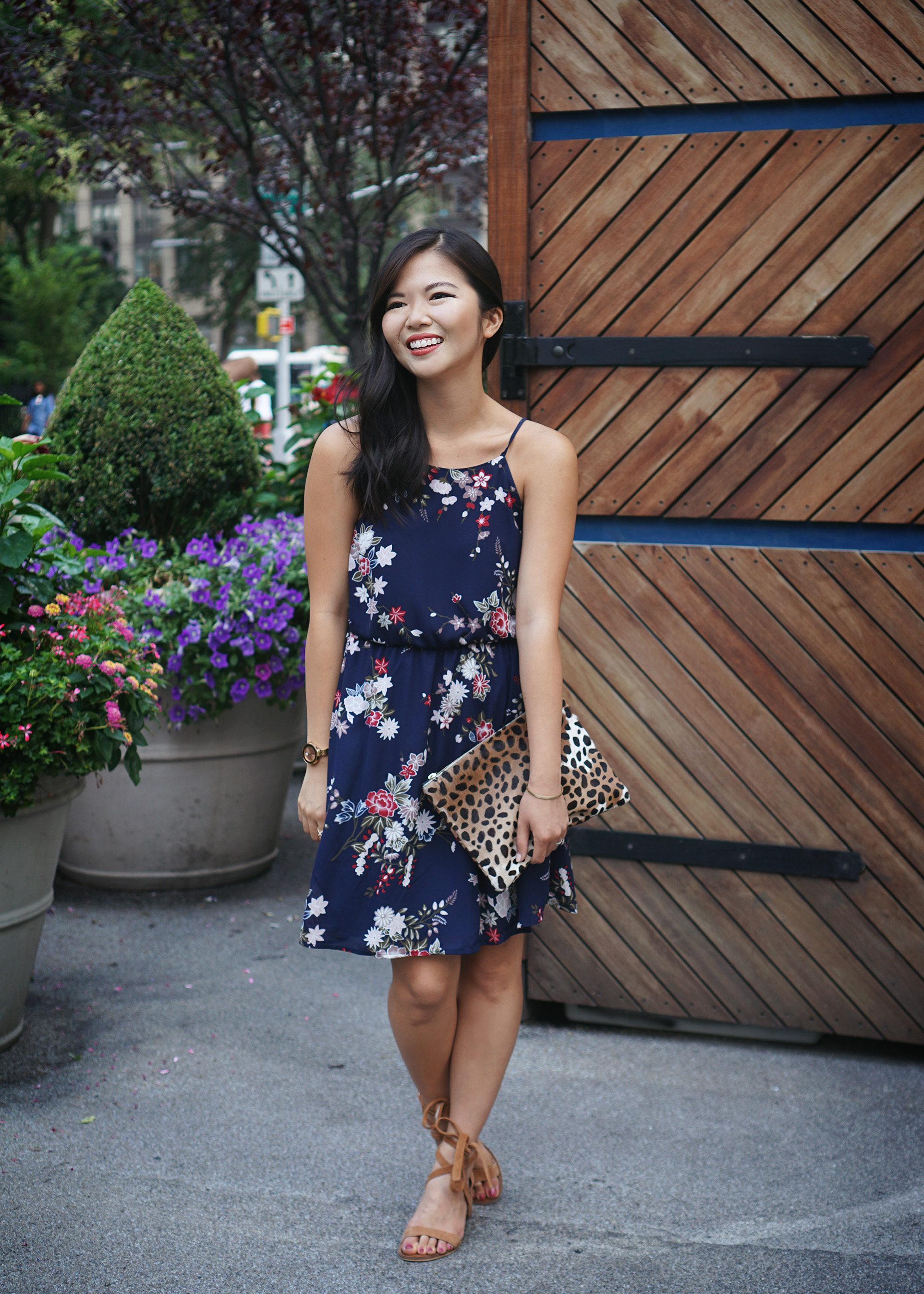 Skirt The Rules / Navy Floral Dress