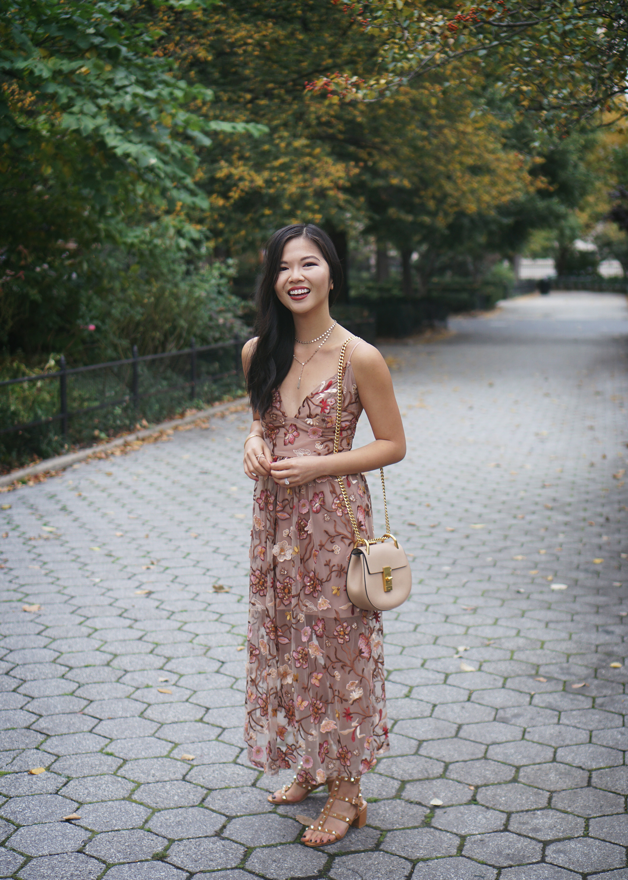 Wedding Guest Style / Fall floral Midi Dress