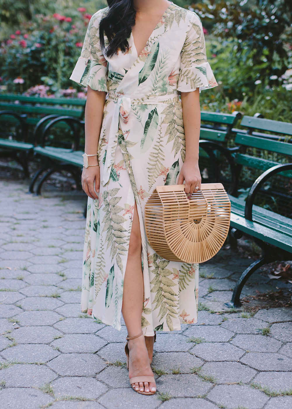 Summer Style / Tropical Floral Print Wrap Dress