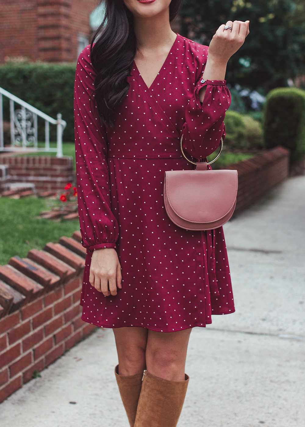 Fall Outfit Inspiration / Star Print Wrap Dress