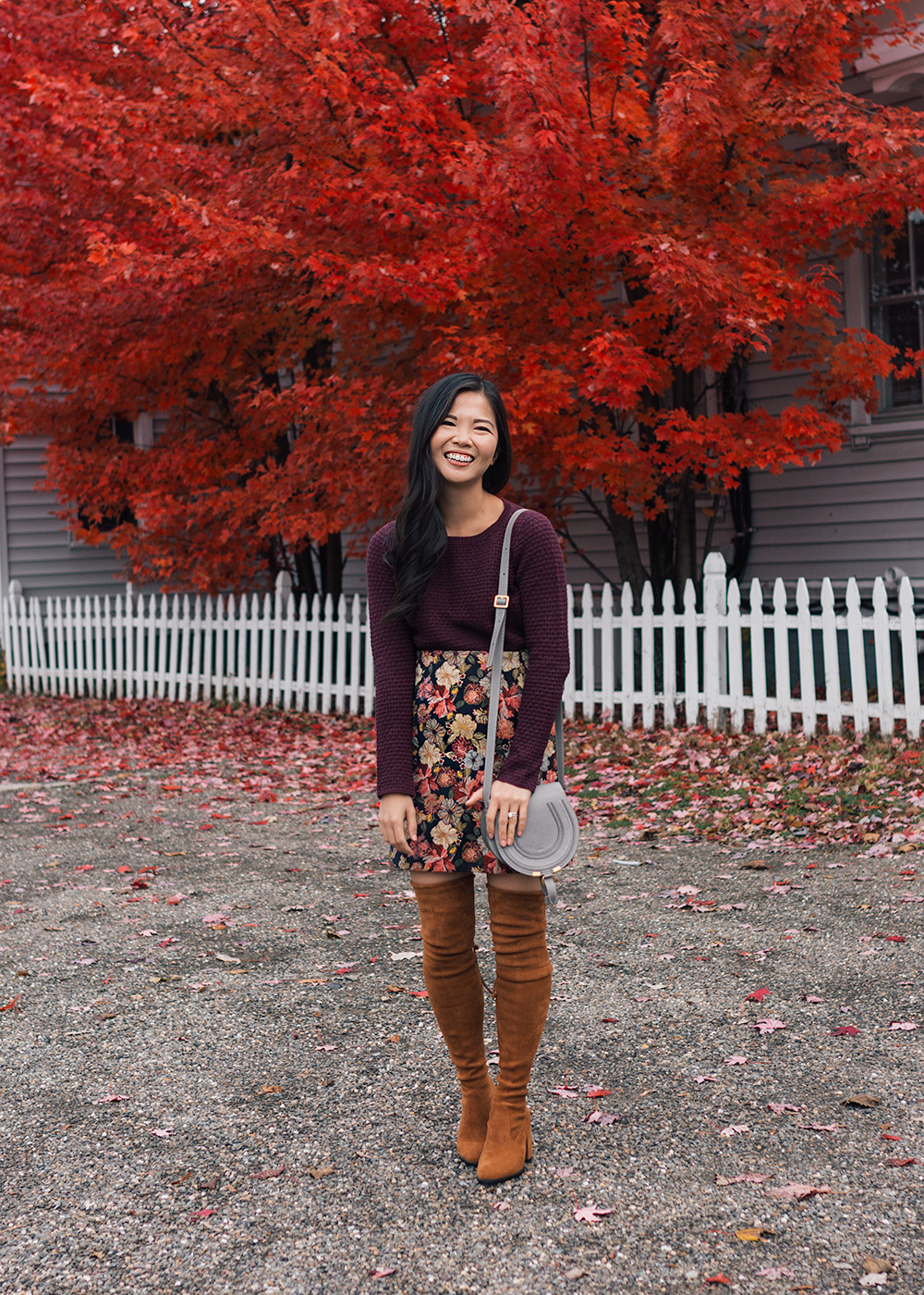 Fall Outfit Ideas // Burgundy Sweater & Floral Skirt