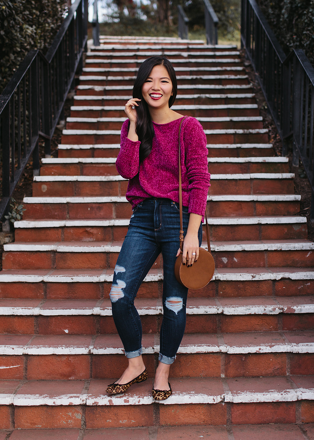 Casual Outfit Idea / Pink Chenille Sweater & Ripped Jeans