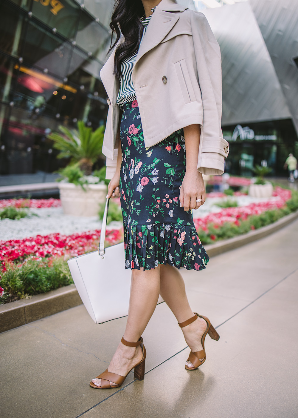 Spring Style / Striped Top & Floral Print Skirt
