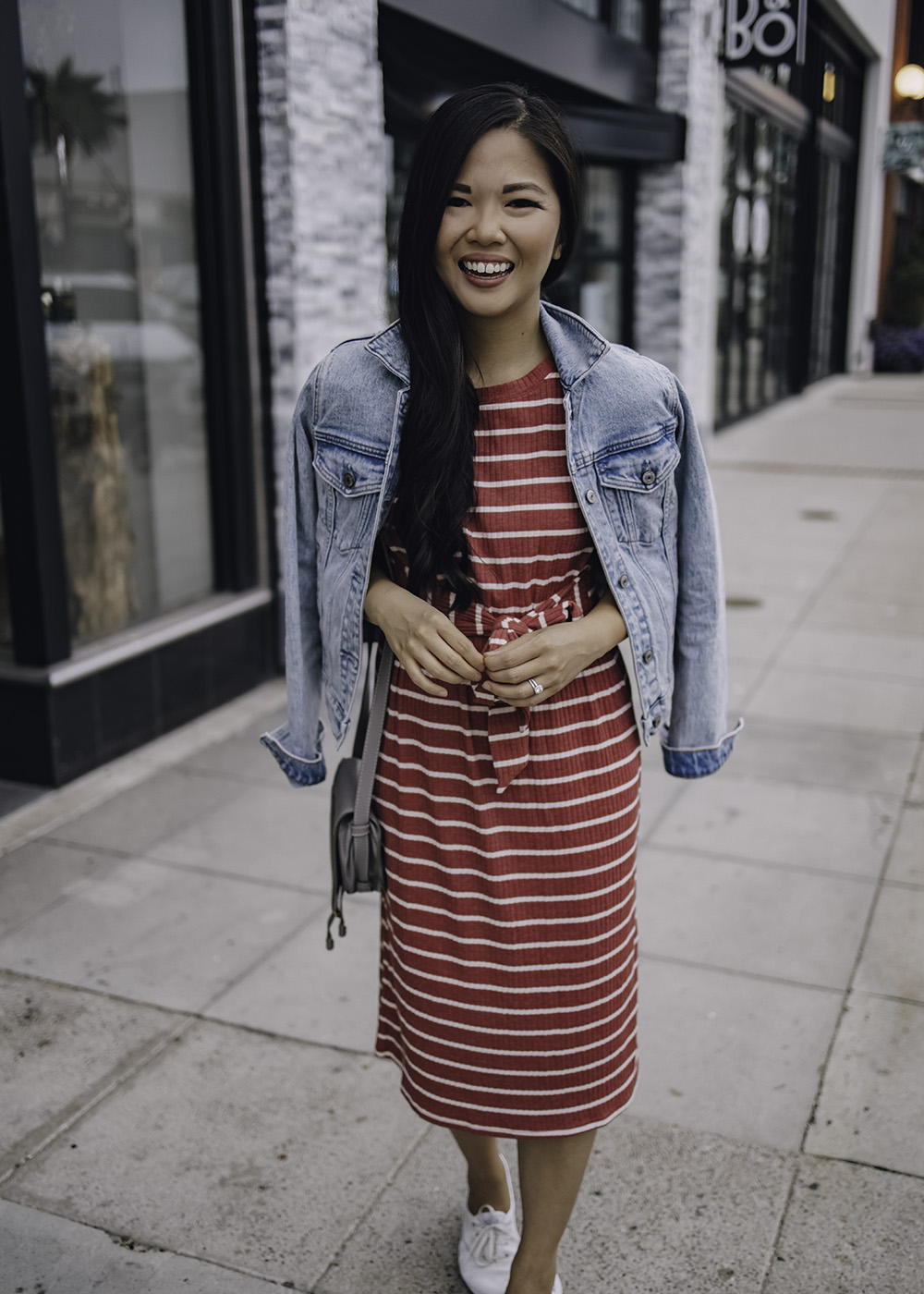 Casual Summer Outfit for Women: Striped T-Shirt Dress & Denim Jacket
