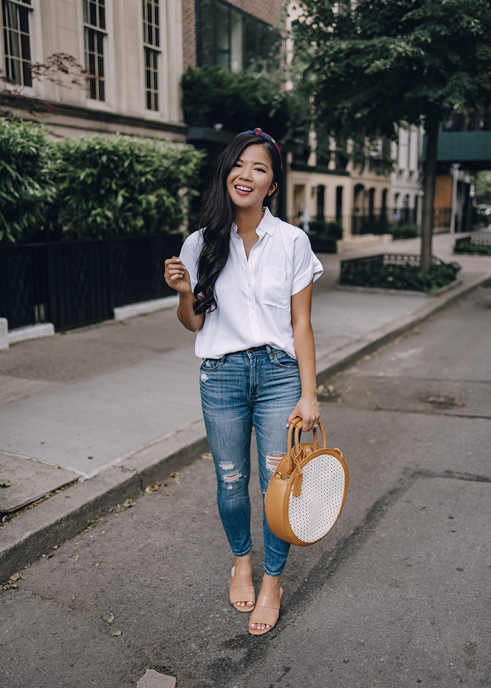 Casual Outfit for Women: White Short Sleeve Top & Ripped Skinny Jeans